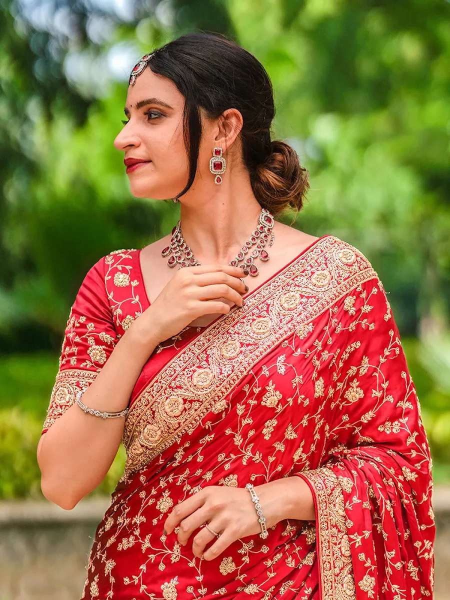 Royal Bridal Wedding Saree — gallery