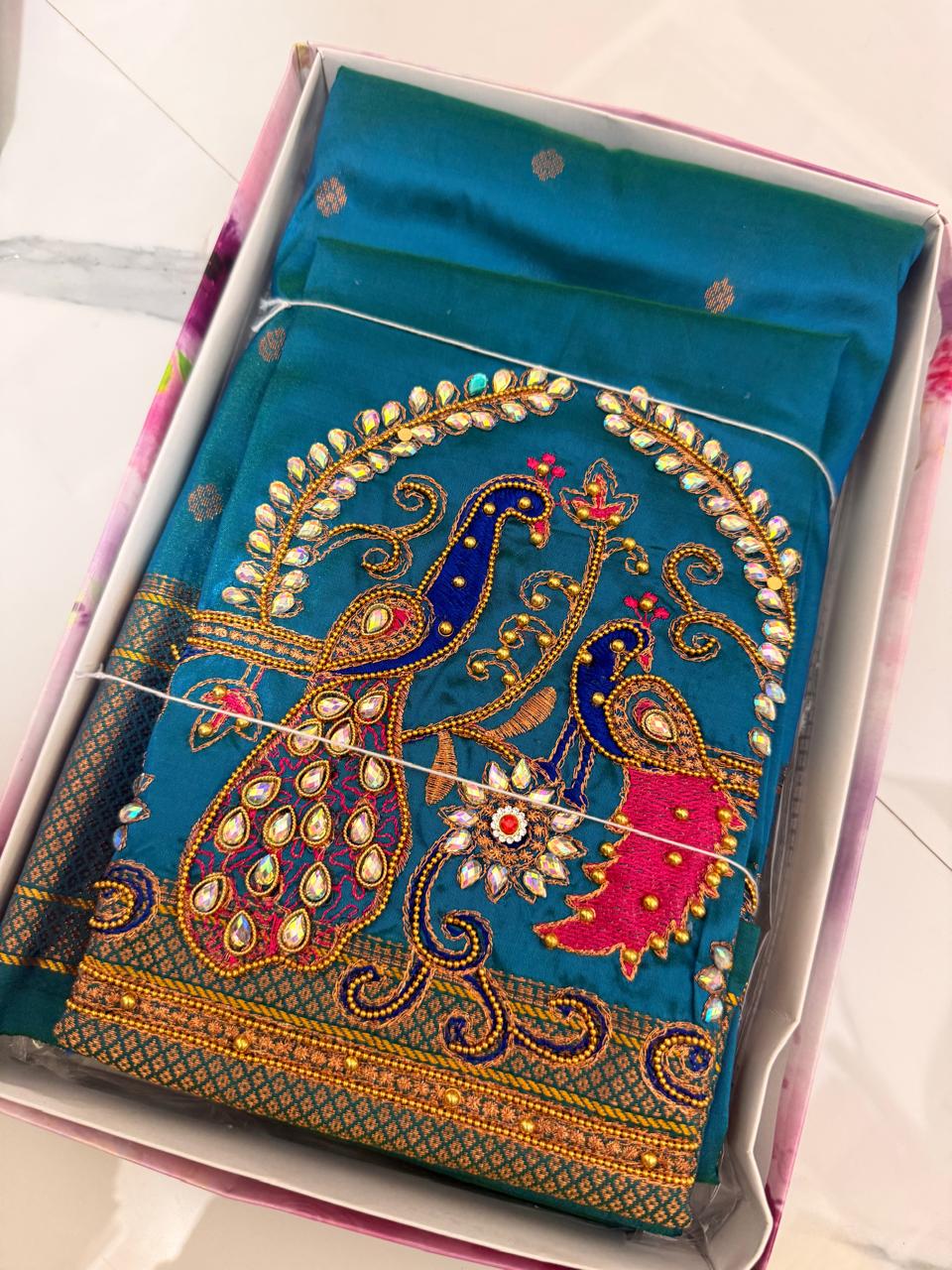 Kalanjali Paithani — gallery